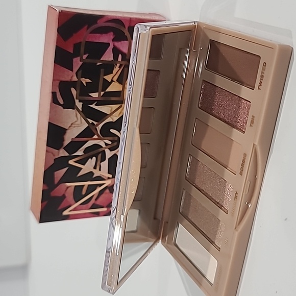 40% SALE! ✅Urban Decay #SIN  Naked Mini Eyeshadow Palette ✨ NEW IN BOX - Picture 8 of 10
